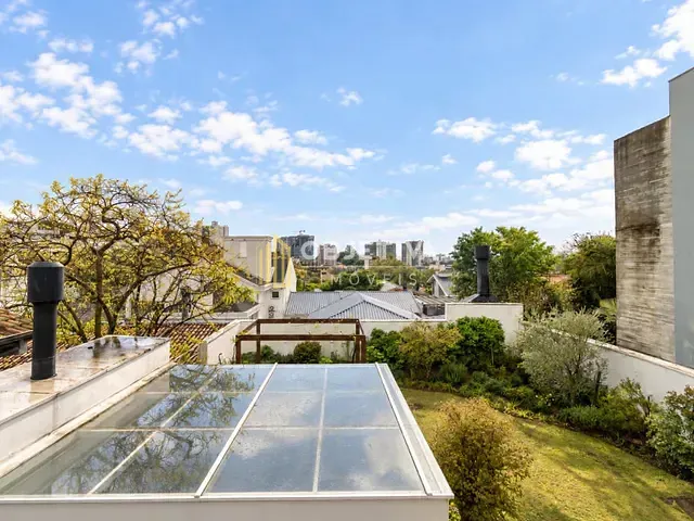 Casa 4 quartos e 5 banheiros, à venda, no bairro Três Figueiras em Porto Alegre