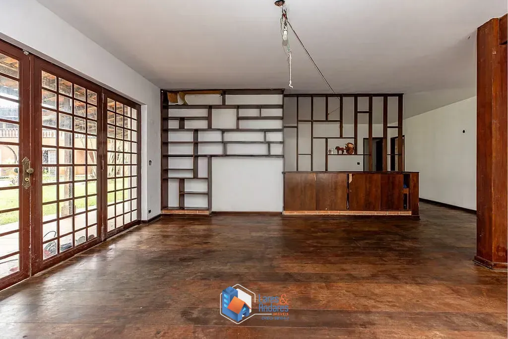 Casa, 6 quartos, 1180 m² - Foto 1