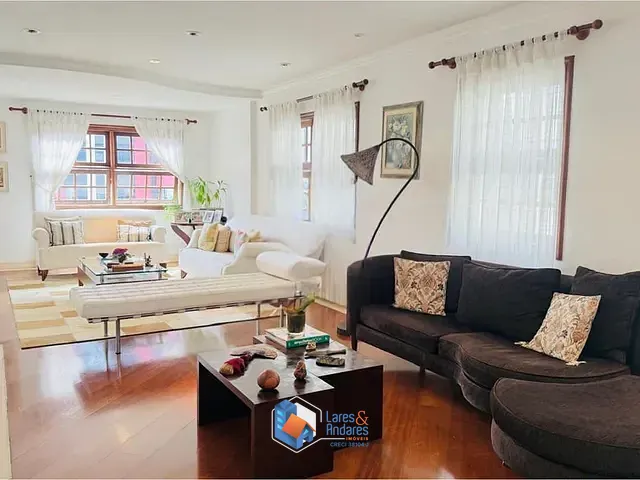 Casa 3 quartos e 6 banheiros, à venda, no bairro Morumbi em São Paulo