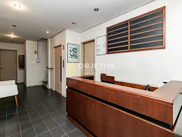 Sala à venda, no bairro Auxiliadora em Porto Alegre