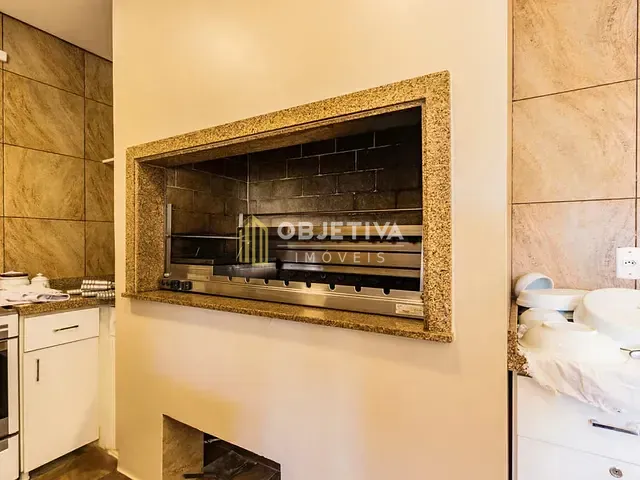 Apartamento 2 quartos e 2 banheiros, à venda, no bairro Menino Deus em Porto Alegre