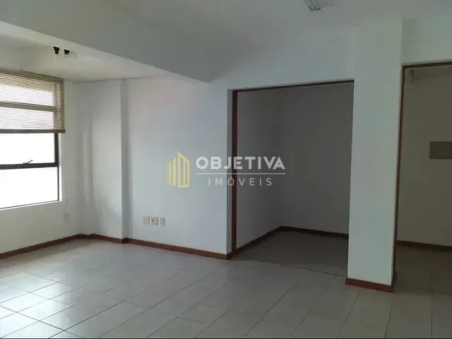 Sala à venda, no bairro Passo da Areia em Porto Alegre