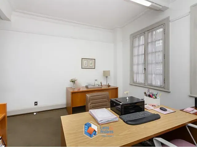 Sala à venda, no bairro República em São Paulo
