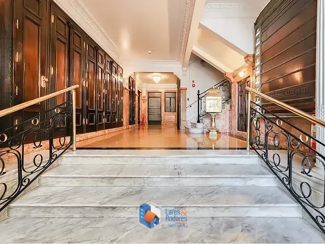 Sala à venda, no bairro República em São Paulo