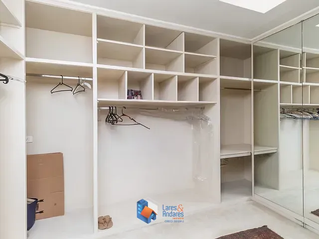 Casa 4 quartos e 8 banheiros, à venda, no bairro Pacaembu em São Paulo