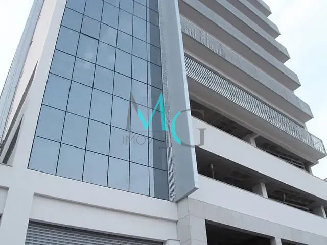 Sala à venda, no bairro Campo Grande em Rio de Janeiro