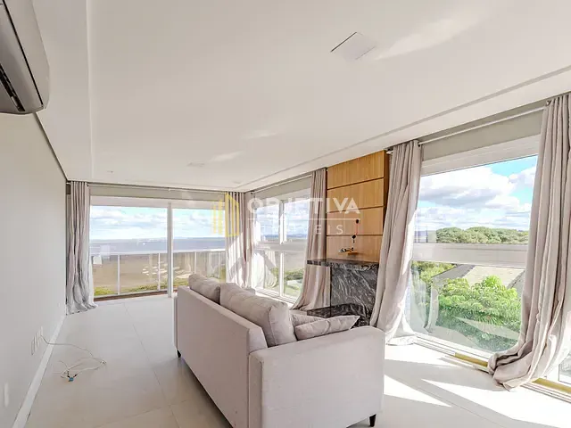 Apartamento 3 quartos e 3 banheiros, à venda, no bairro Vila Assunção em Porto Alegre