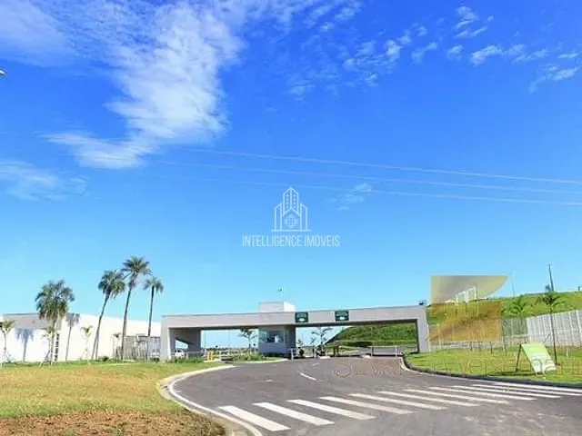 Terreno com 668m², à venda, no bairro Parque Amperco em Cuiabá