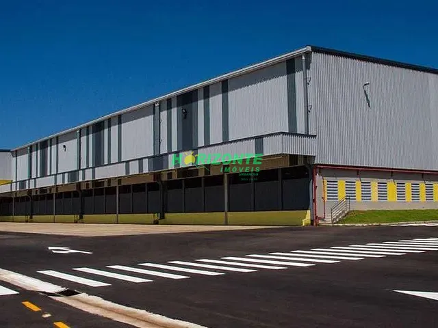 Galpão / Barracão com 323901m², para alugar, no bairro Vila Galvão em Caçapava