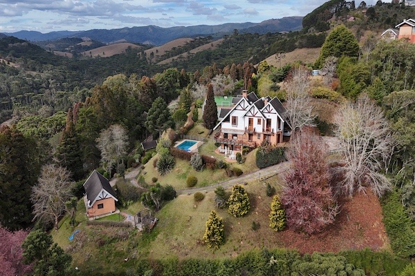 Casas em Condomínio